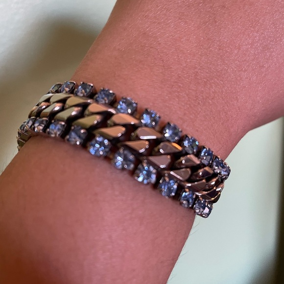 Elegant Silver and Blue Crystal Bracelet - Picture 3 of 6